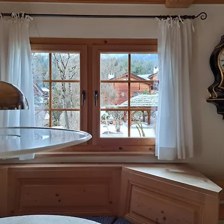 By Quokka 360 - Charming With Private Patio Apartment *