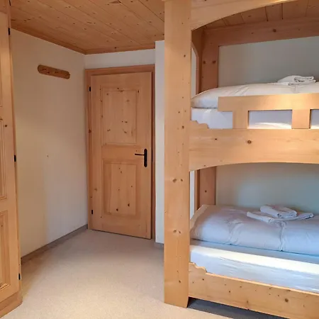 By Quokka 360 - Charming With Private Patio Apartment Laax