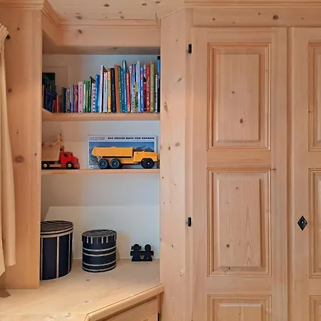 By Quokka 360 - Charming With Private Patio Apartment Laax