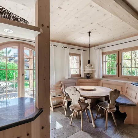 Апартаменты By Quokka 360 - Charming With Private Patio Лакс