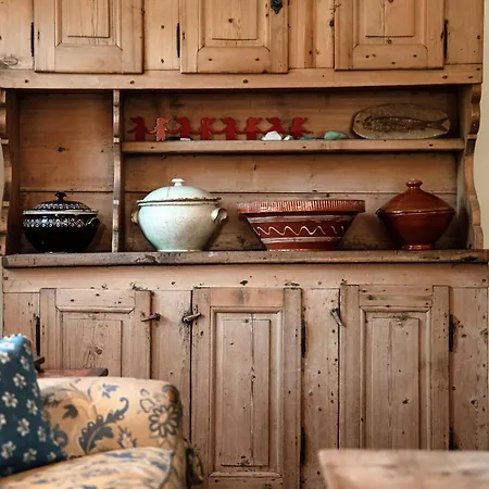 Апартаменты By Quokka 360 - Charming With Private Patio