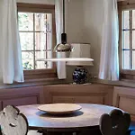 By Quokka 360 - Charming With Private Patio Апартаменты *